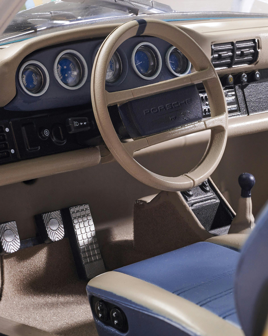 Schuco x Arsham Studio Daniel Arsham Porsche 911 Turbo 1986 (930A)