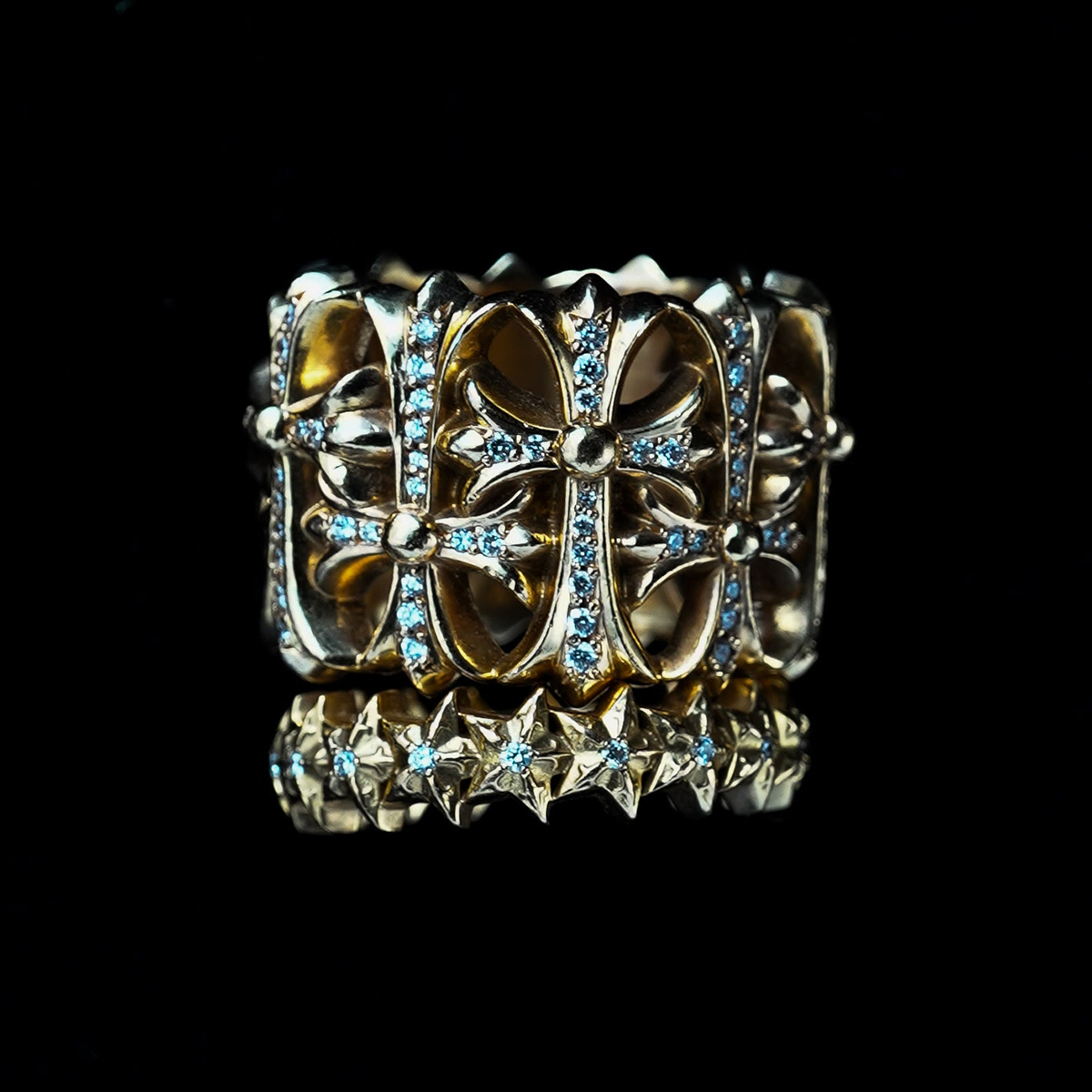 CHROME HEARTS Cemetery Cross Ring 22k Yellow Gold & Diamonds
