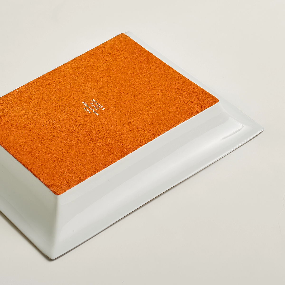 HERMÈS Vido Posh 3H Maison de Carre