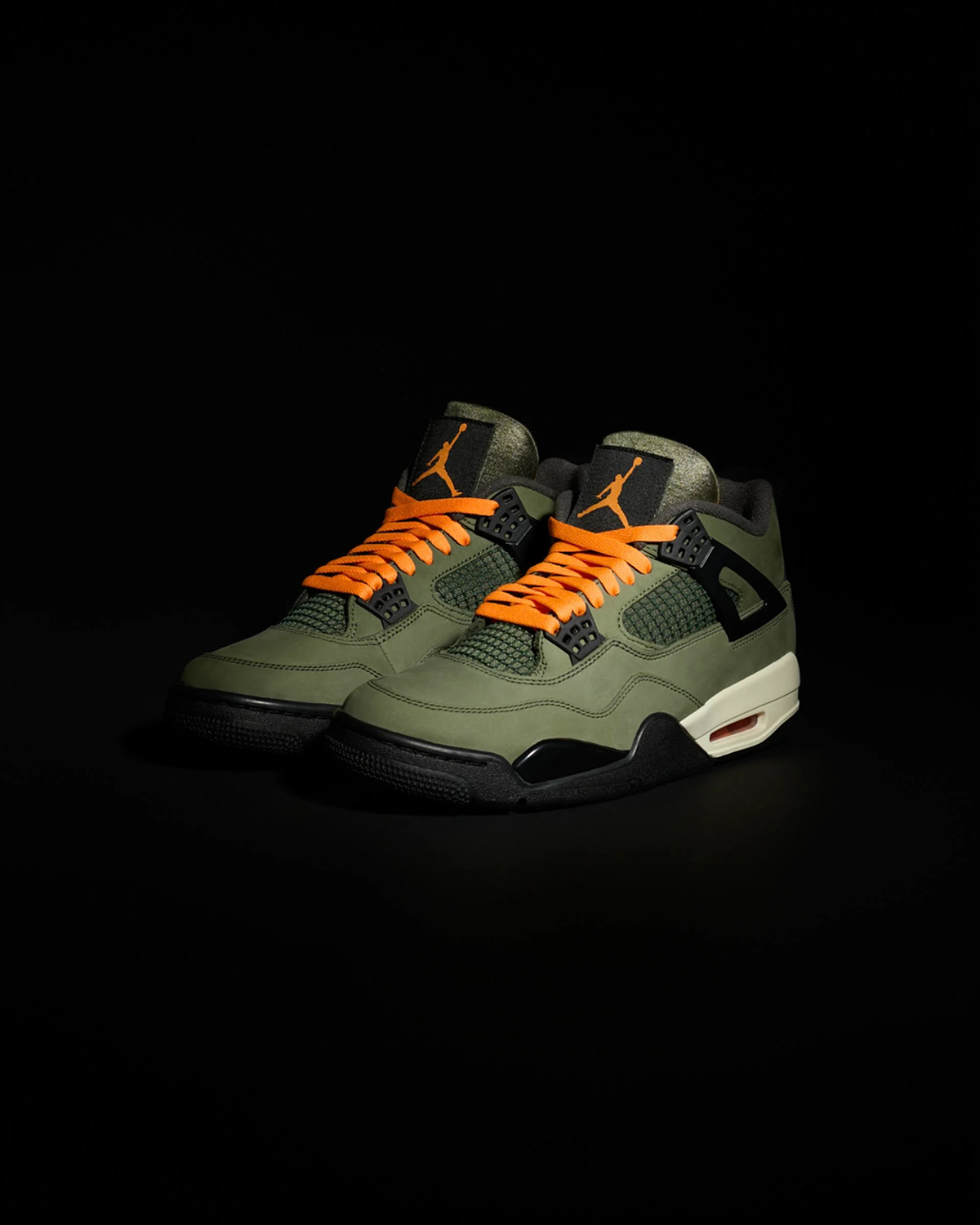 JORDAN BRAND x UNDEFEATED Air Jordan 4 x UNDEFEATED