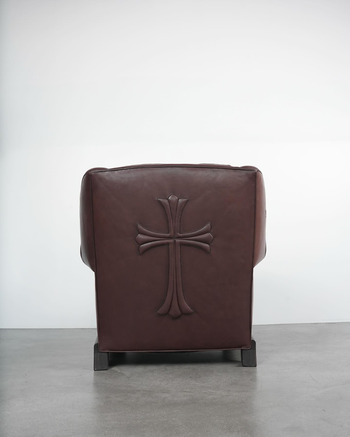 CHROME HEARTS Brown Leather & Ebony Wood Cross Patch Sofa Brown Leather Cross Patch Lounge Chair & Ottoman Set