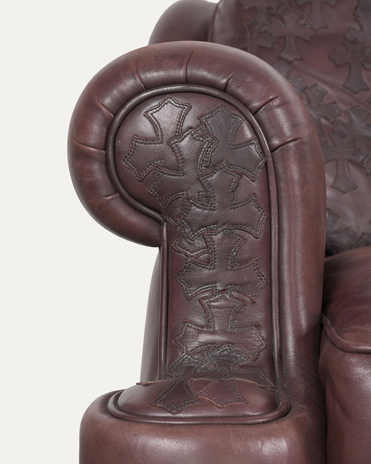CHROME HEARTS Brown Leather & Ebony Wood Cross Patch Sofa Brown Leather Cross Patch Lounge Chair & Ottoman Set