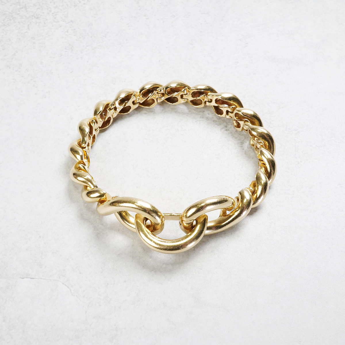 HERMÈS Torsade Bracelet MM Yellow Gold
