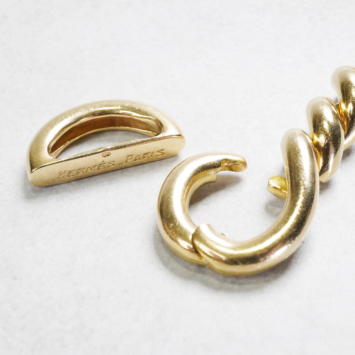 HERMÈS Torsade Bracelet MM Yellow Gold