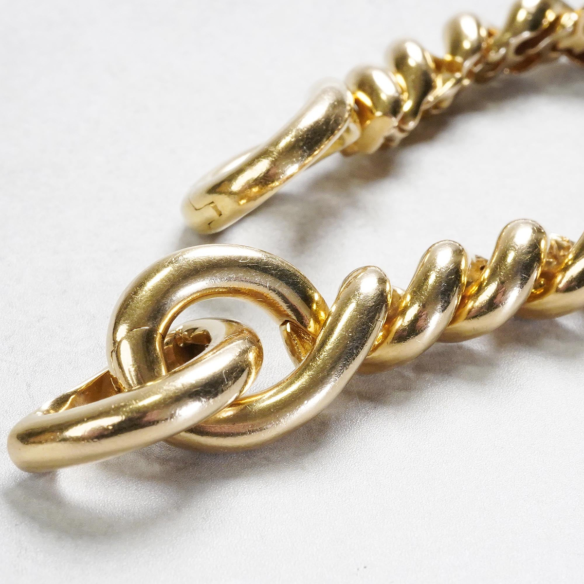 HERMÈS Torsade Bracelet MM Yellow Gold