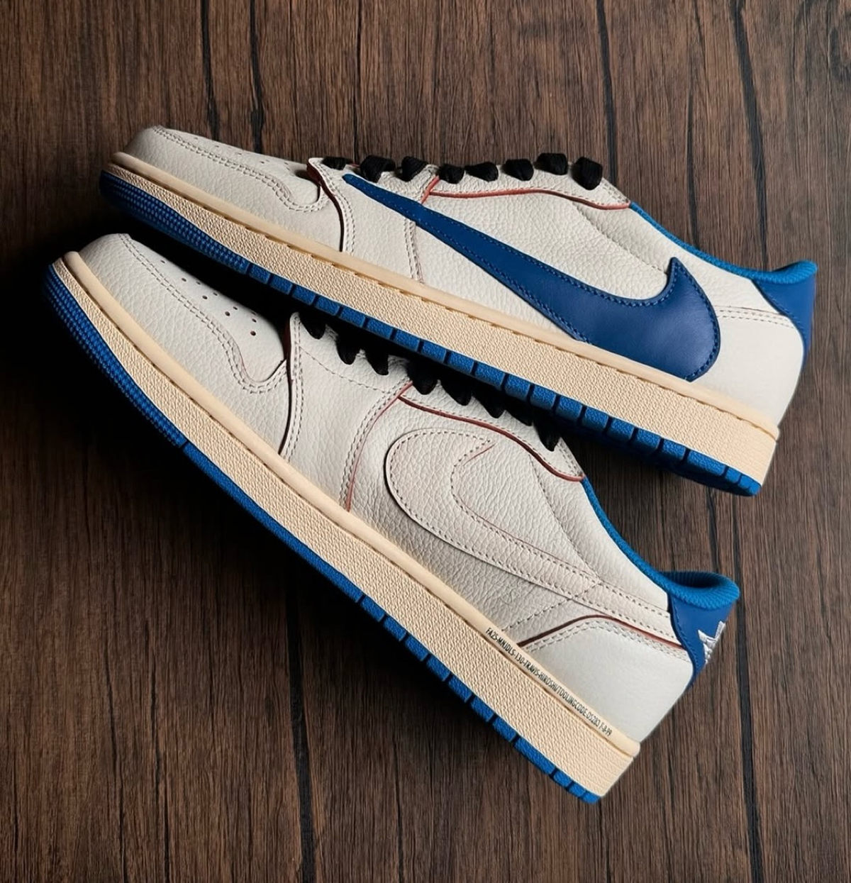 Travis Scott x Nike x fragment design Air Jordan 1 Low OG SP “Sail_Military Blue”