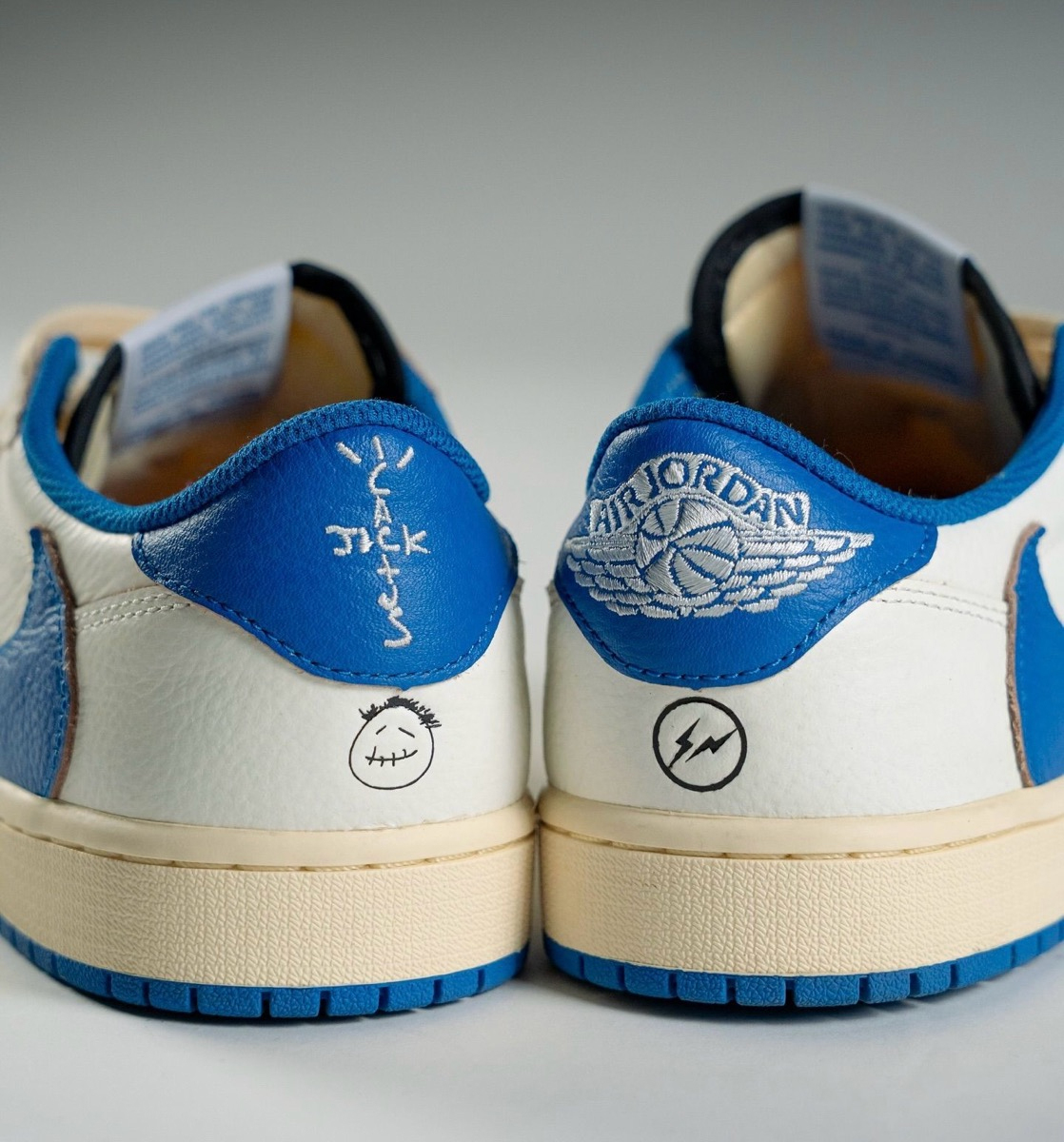 Travis Scott x Nike x fragment design Air Jordan 1 Low OG SP “Sail_Military Blue”