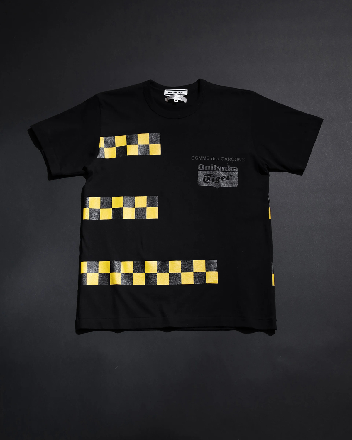 COMME des GARÇONS HOLIDAYS WITH Onitsuka Tiger