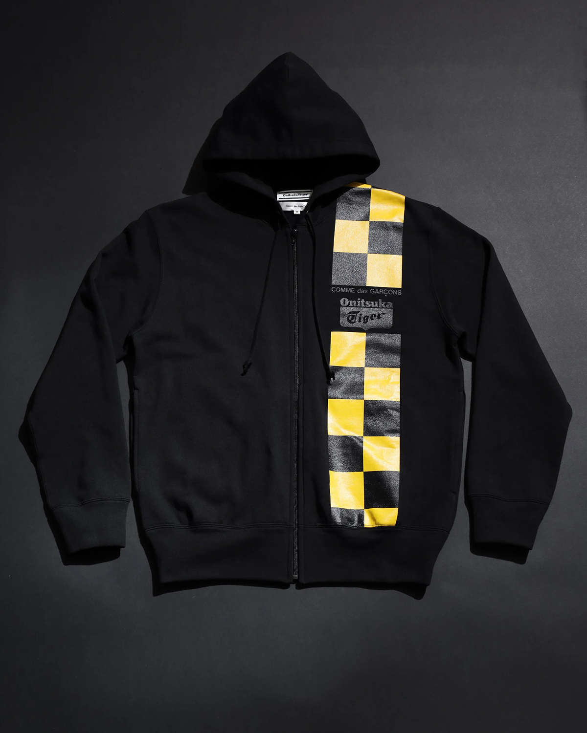 COMME des GARÇONS HOLIDAYS WITH Onitsuka Tiger