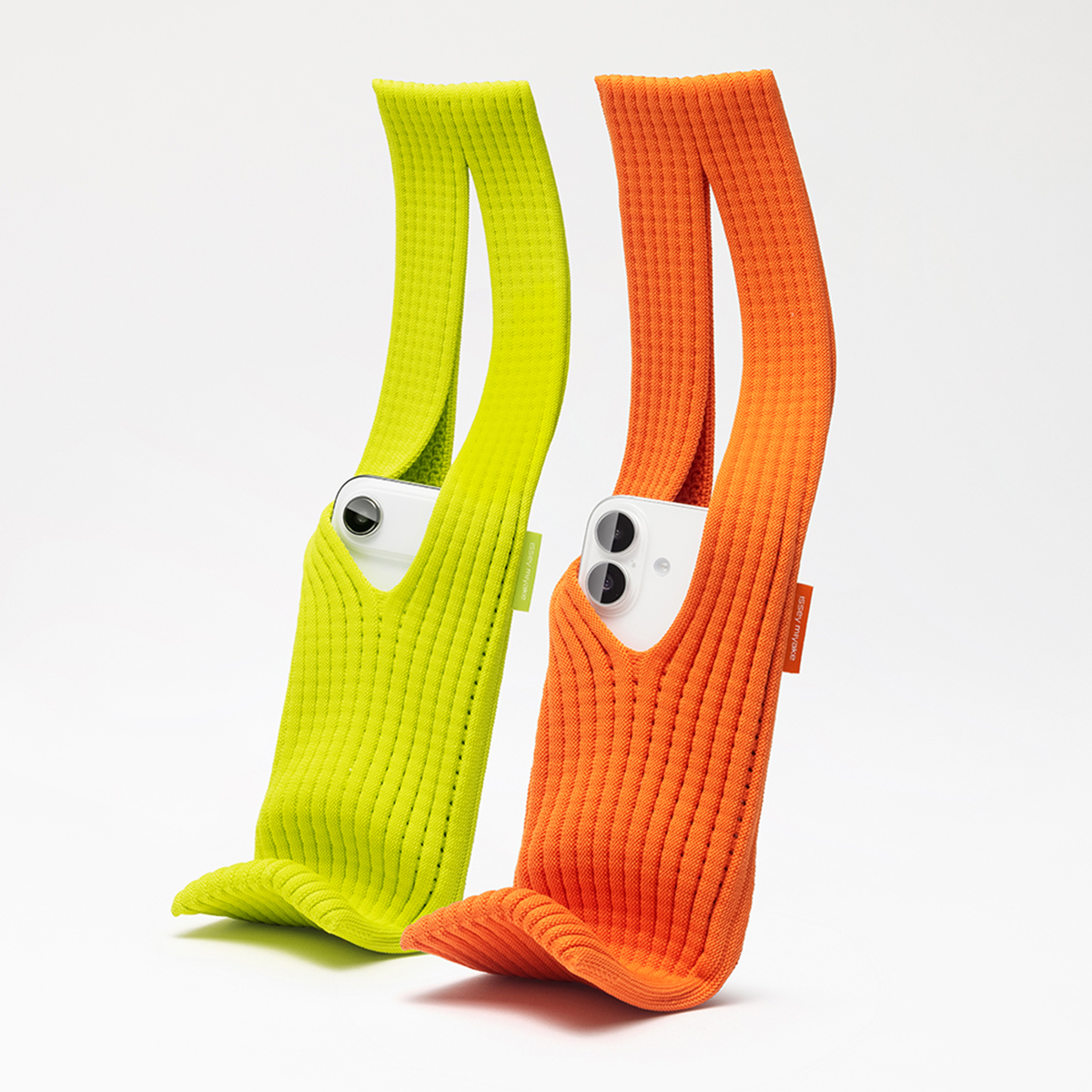 ISSEY MIYAKE x Apple iPhone Pocket