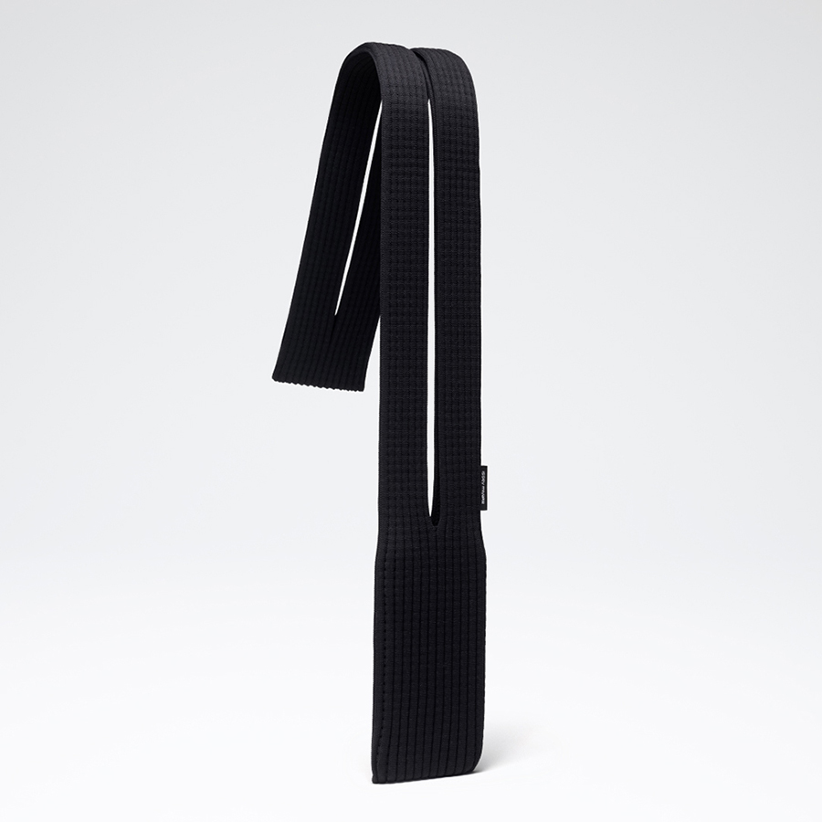 ISSEY MIYAKE x Apple iPhone Pocket