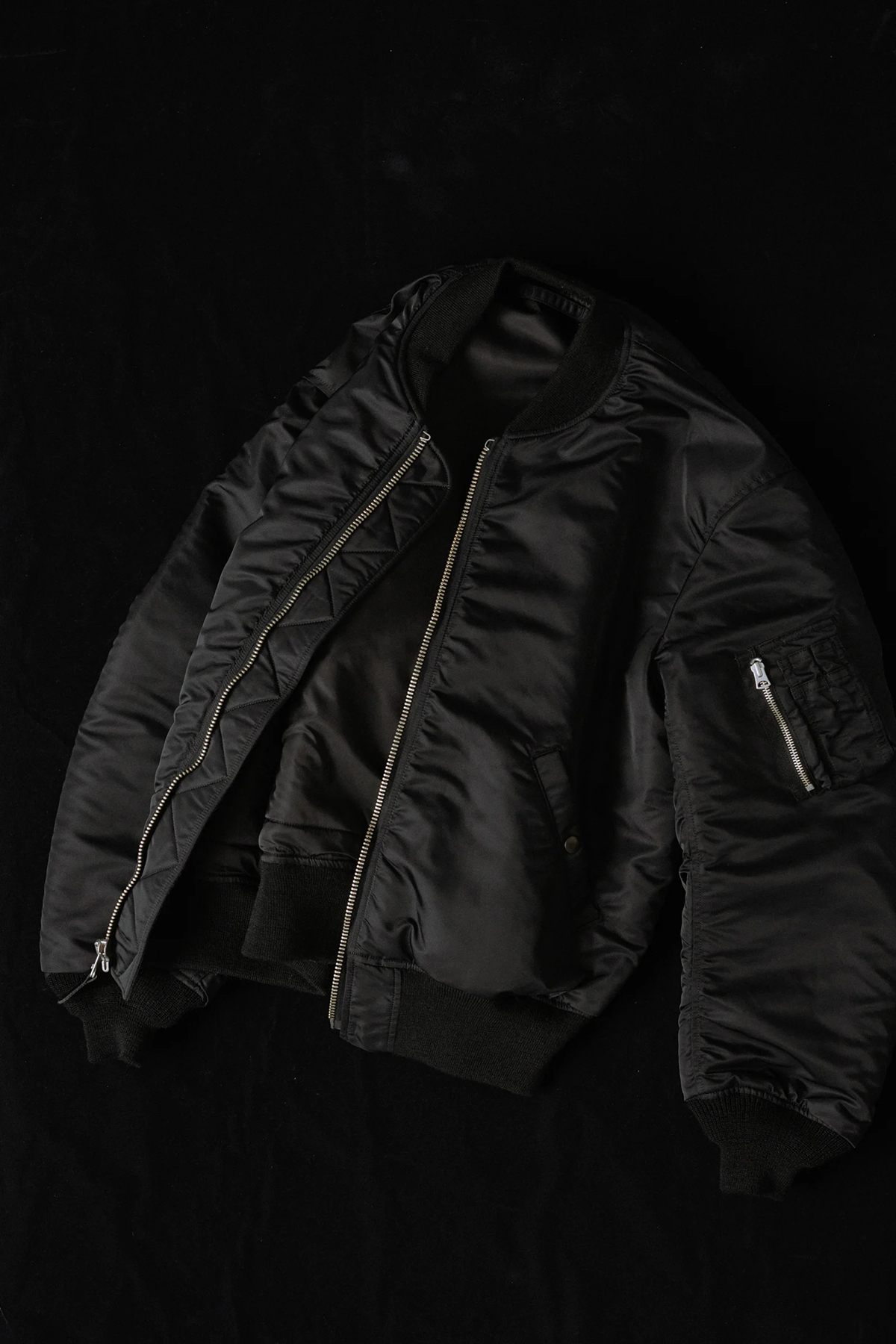 BIOTOP x AVIREX7522 MA-I