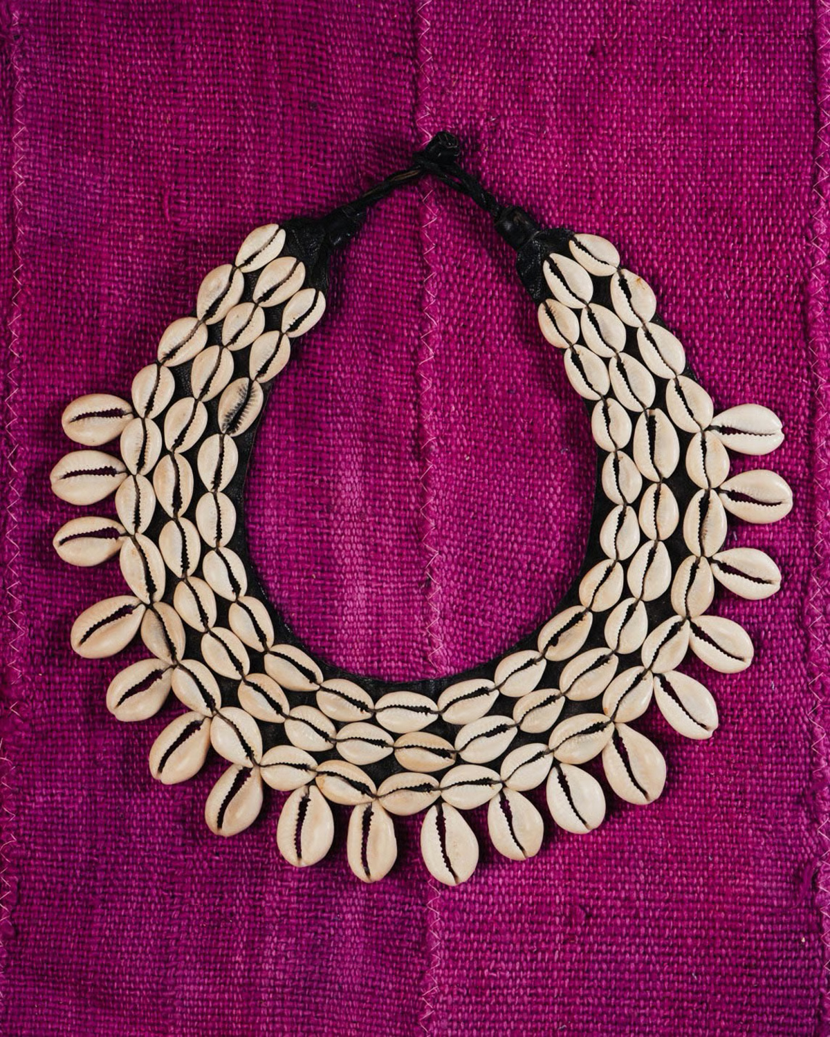 COMMON UNCOMMON Gallery African Antiques Exhibition Mask