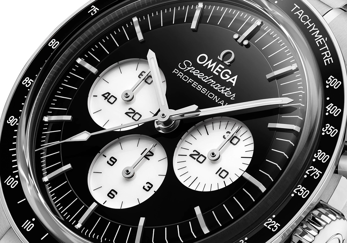 2026 OMEGA SPEEDMASTER Moonwatch Black White