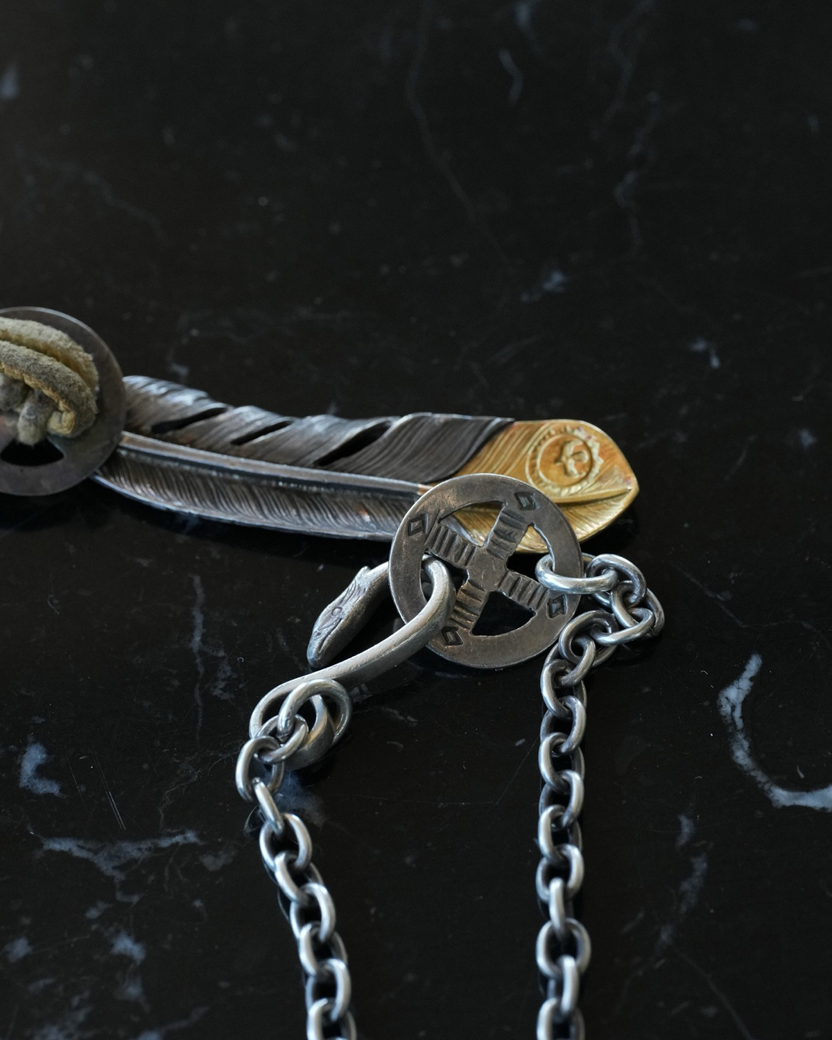 Goro's Pendant Feather Cross