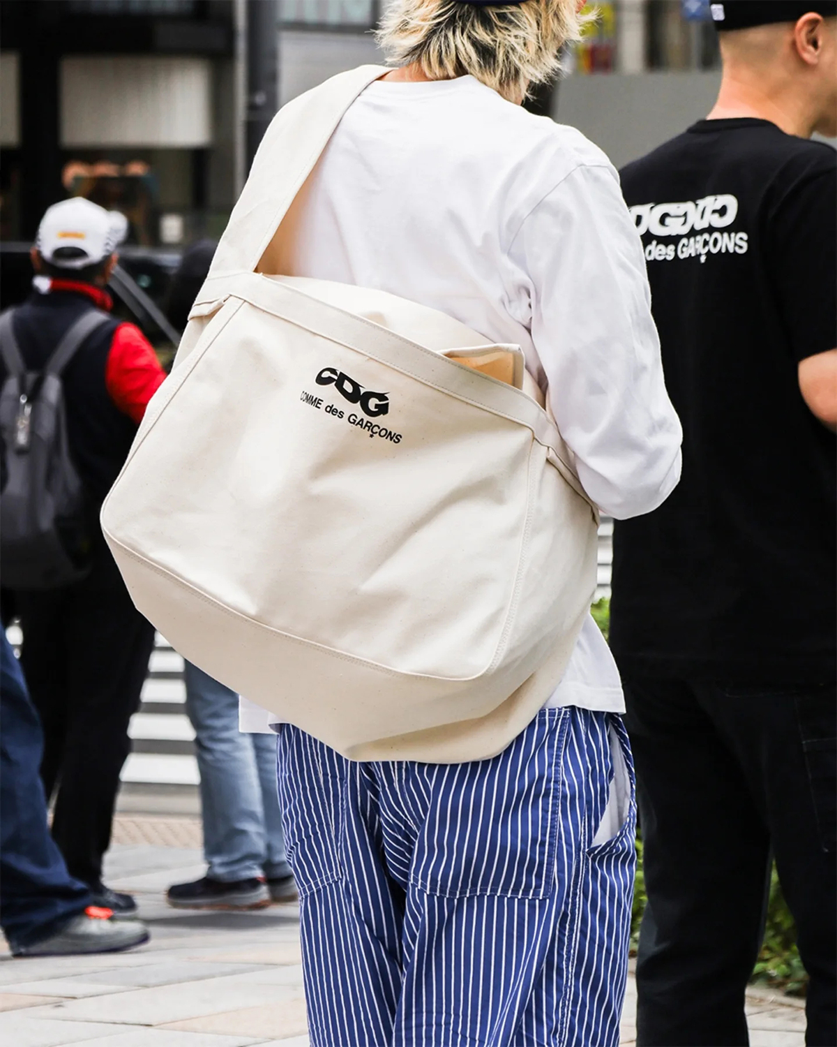 CDG COTTON CANVAS POSTMAN BAG WITH SMALL LOGO