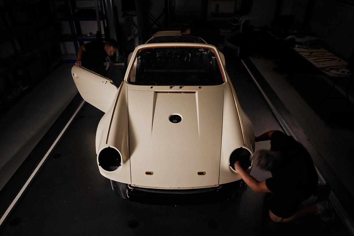 LOUIS VUITTON x SINGER VEHICLE DESIGN