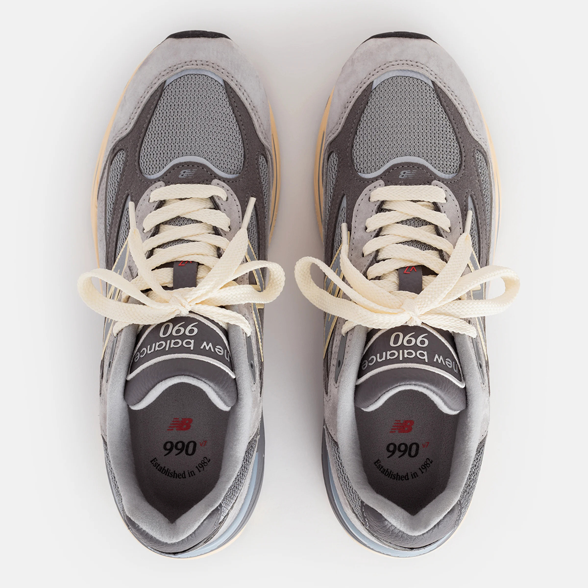 New Balance Made in USA 990v7