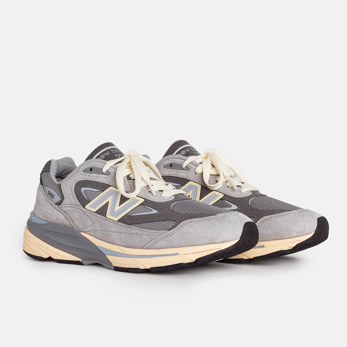 New Balance Made in USA 990v7